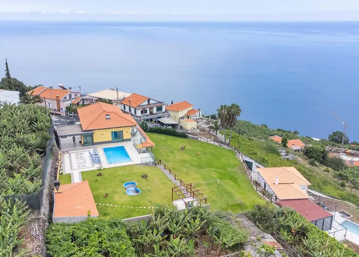 Villa Shell House By Galmi Arco da Calheta (Madeira)