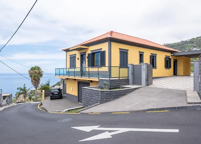 Villa Shell House By Galmi Arco da Calheta (Madeira)