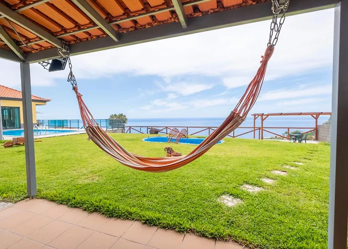 Shell House By Galmi * Arco da Calheta (Madeira)